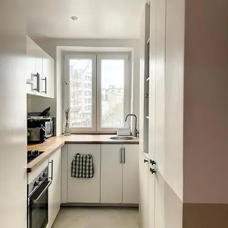 Parisien, Spacieux & Lumineux Apartment *
